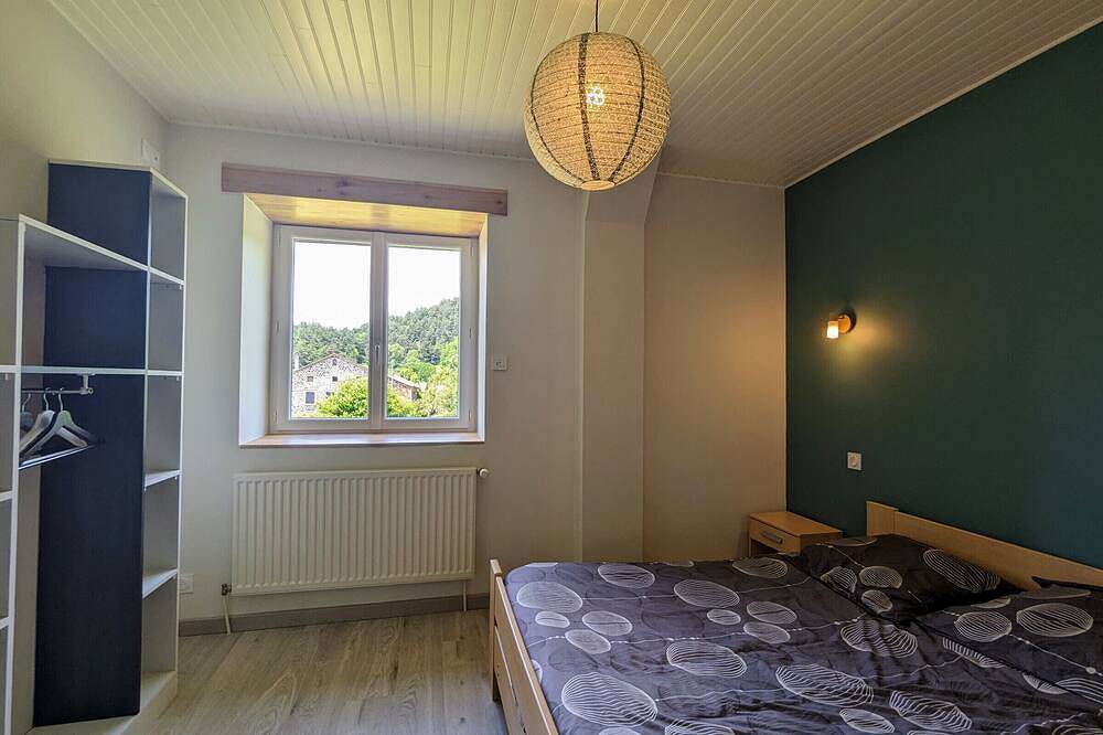 Gîte authentique et confortable avec vaste terrain et vue imprenable à Saint-Privat-d'Allier in Saint-Privat-d'Allier, Haute-Loire