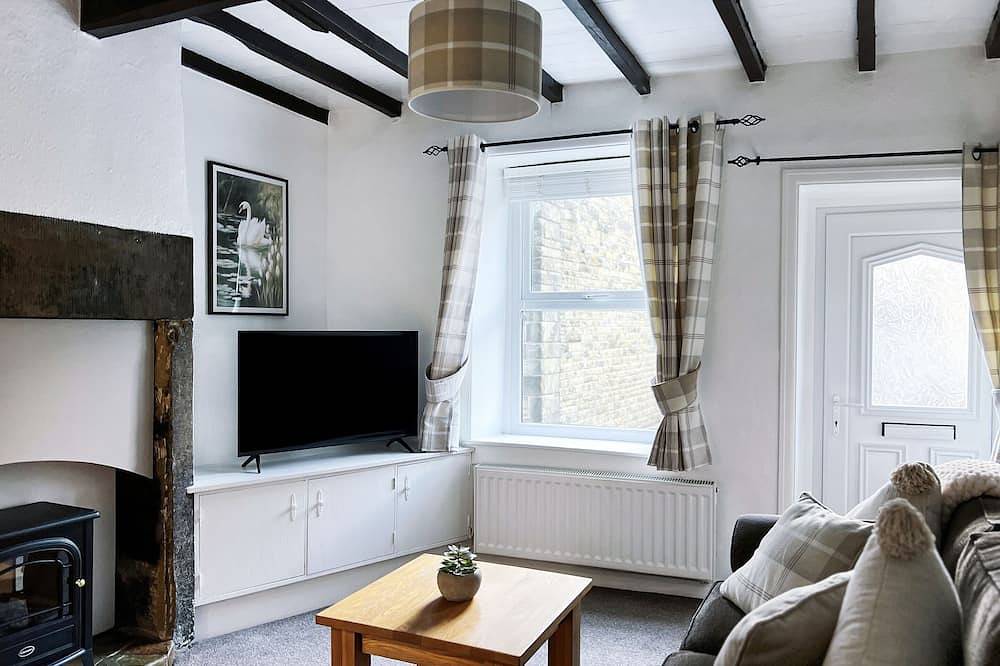 Home-Private Bathroom-Cottage-Street View in Pateley Bridge, Nidderdale AONB