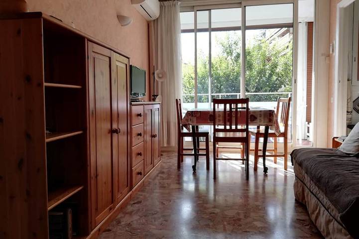 Gîte pour 4 personnes, avec balcon dans Carnolès - 3