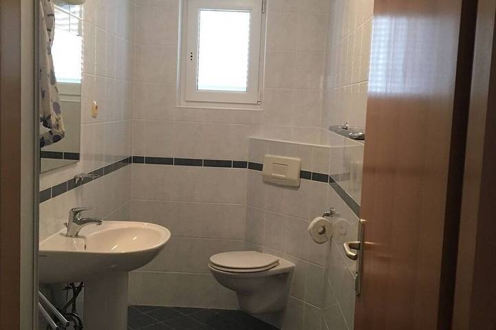 Ferienwohnung für 2 Personen, mit Balkon in Njivice - 3