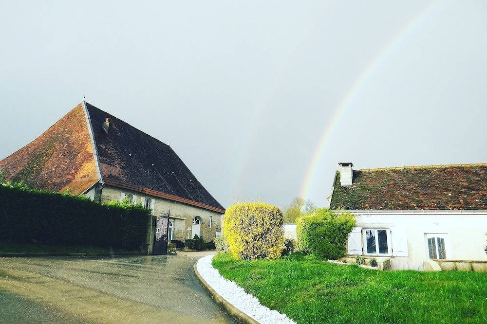 Gîte à 2 minutes du centre ville, moins de 2km de centre ville de Dole in Dole, Jura