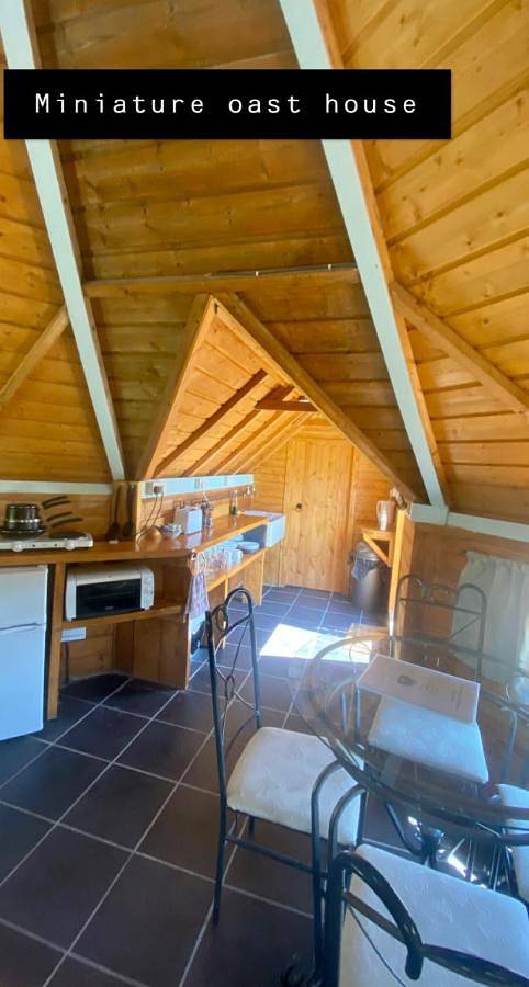 One-Bedroom Bungalow in Ash (Dover), Kent