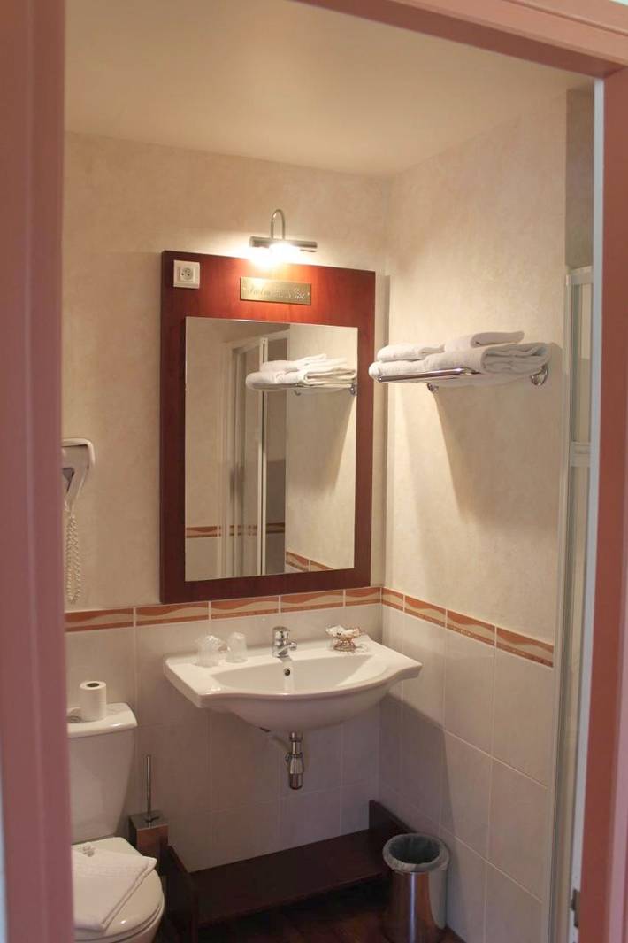 Hôtel pour 4 personnes, avec vue ainsi que piscine et jardin, animaux acceptés à Amou - 2