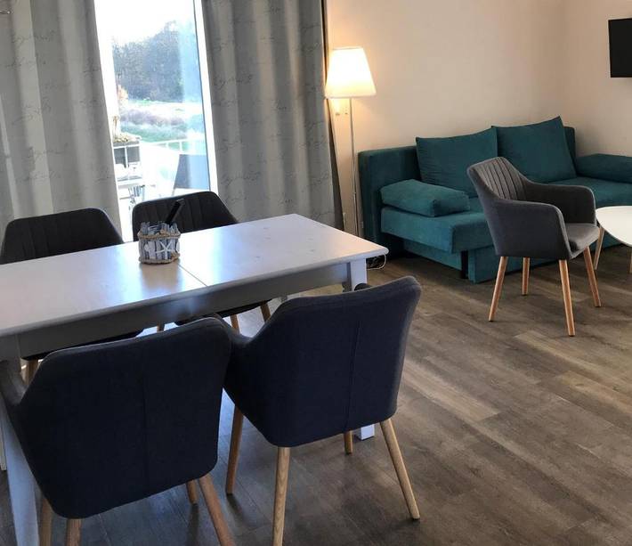 Ferienwohnung für 6 Personen, mit Balkon und Terrasse sowie Seeblick und Ausblick in Neukieritzsch - 4