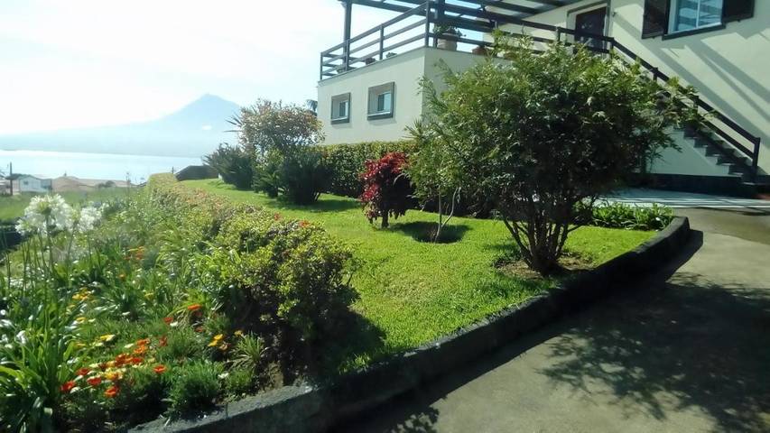 Gîte pour 2 personnes, avec vue ainsi que balcon et jardin à Horta - 3