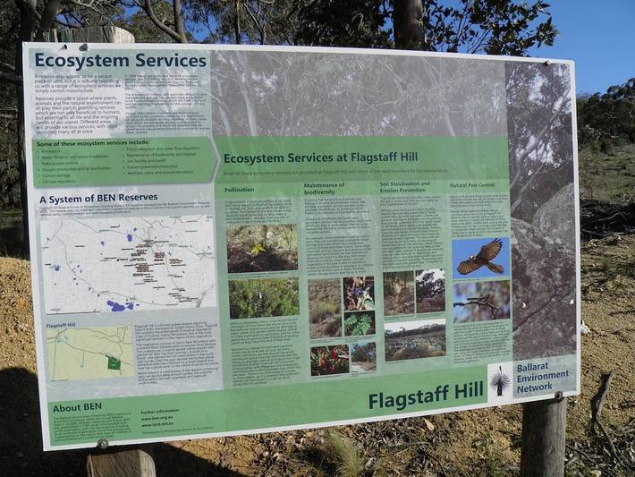 Cottage for 4 people, with garden and hot tub in Victoria