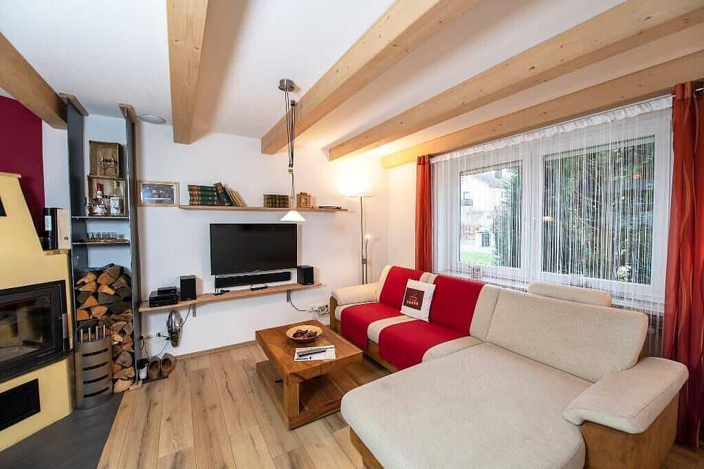 Ganze Wohnung, Liebevoll eingerichtete Ferienwohnung mit moderner Ausstattung und Terrasse in Pleystein, Naturpark Nördlicher Oberpfälzer Wald