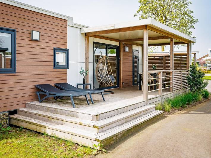 Lodge in Niederlande mit Pool & Veranda in Maurik, Gelderland