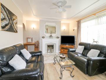 Holiday Rental for 6 People in Chesterfield, Derbyshire, Photo 3