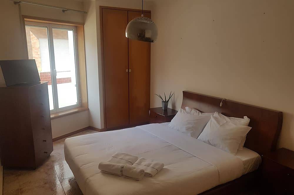 Apartamento entero, Apartamento, T1, ideal para sus vacaciones. in Povoa de Varzim, Distrito de Porto