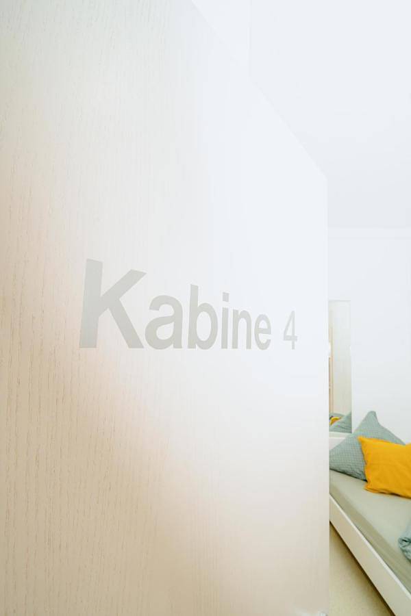 Ganze Wohnung, Double or Twin Room in Laacher See, Nickenich
