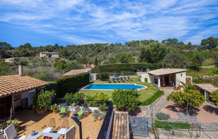 Wolkenstein Apartment mit Pool, Terrasse & AC | Nähe Stadtzentrum in Selva, Mallorca Inselmitte