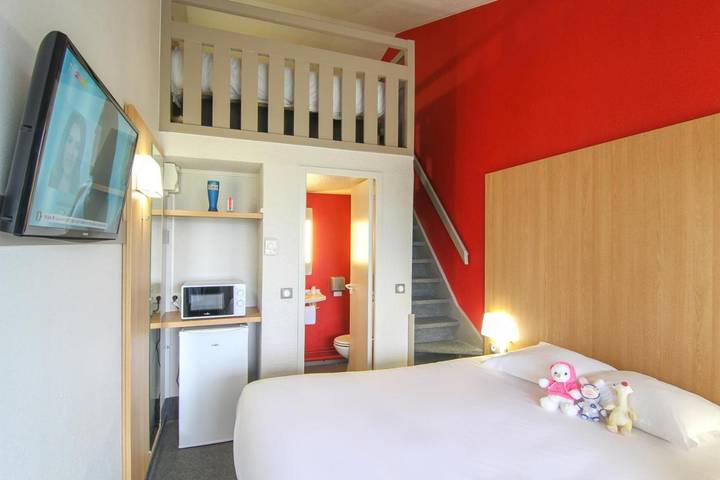 Hôtel pour 2 personnes, avec jardin, animaux acceptés dans Futuroscope - 2