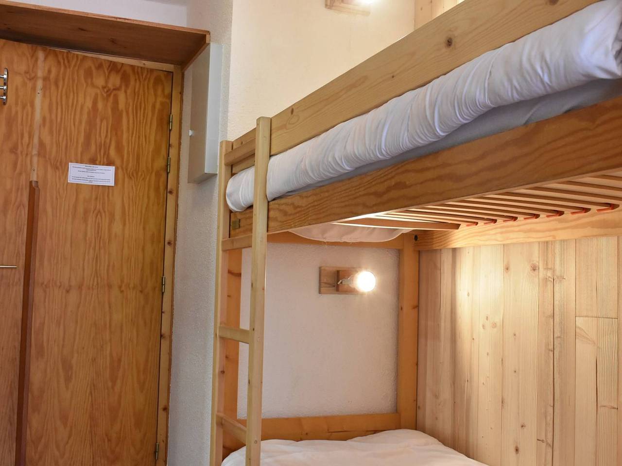 Ganze Wohnung, Gemütliches Studio-Apartment für 4 Personen, 150m von den Pisten in Méribel in Méribel, Les Allues