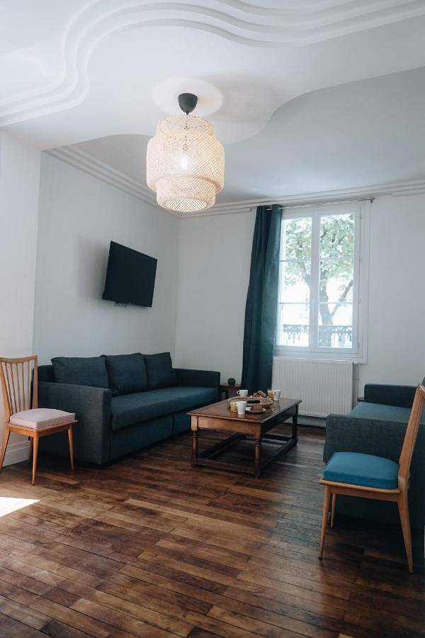 Location de vacances pour 14 personnes, avec vue à Tours - 2