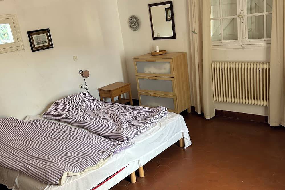 Grande Maison Provençale avec piscine près de cirquit Paul Recard à Signes in Signes, Côte méditerranéenne (France)