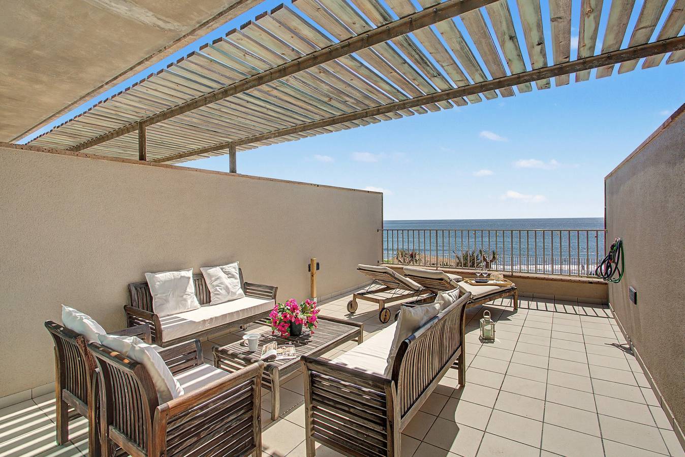 Maison de vacances « Casa Médano 12 » : vue mer, terrasse privée et Wi-Fi in Playa el Médano, Granadilla de Abona