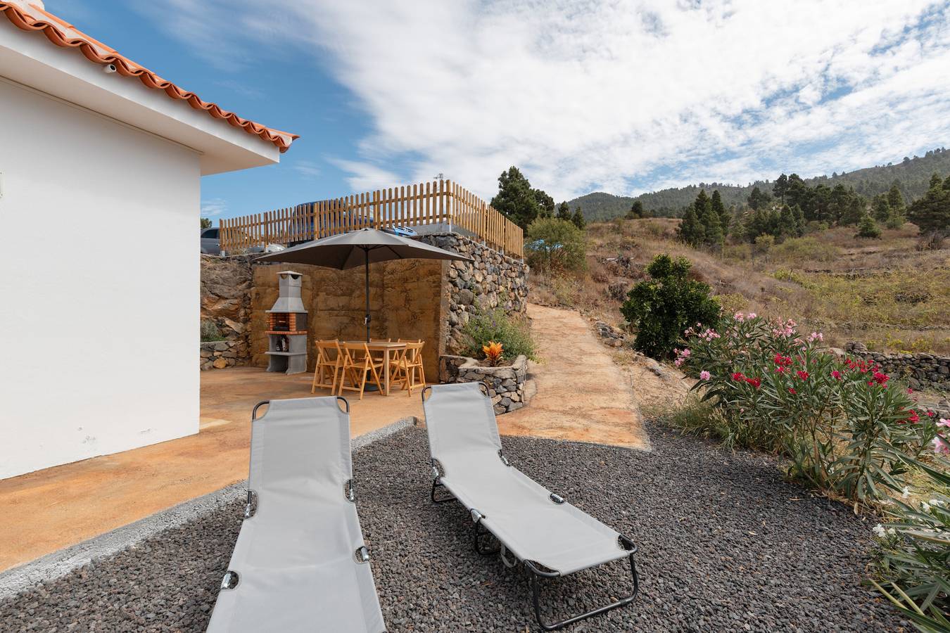 Ferienhaus 'Tajinaste' mit Meerblick, Wlan und Klimaanlage in Tijarafe, La Palma Süd