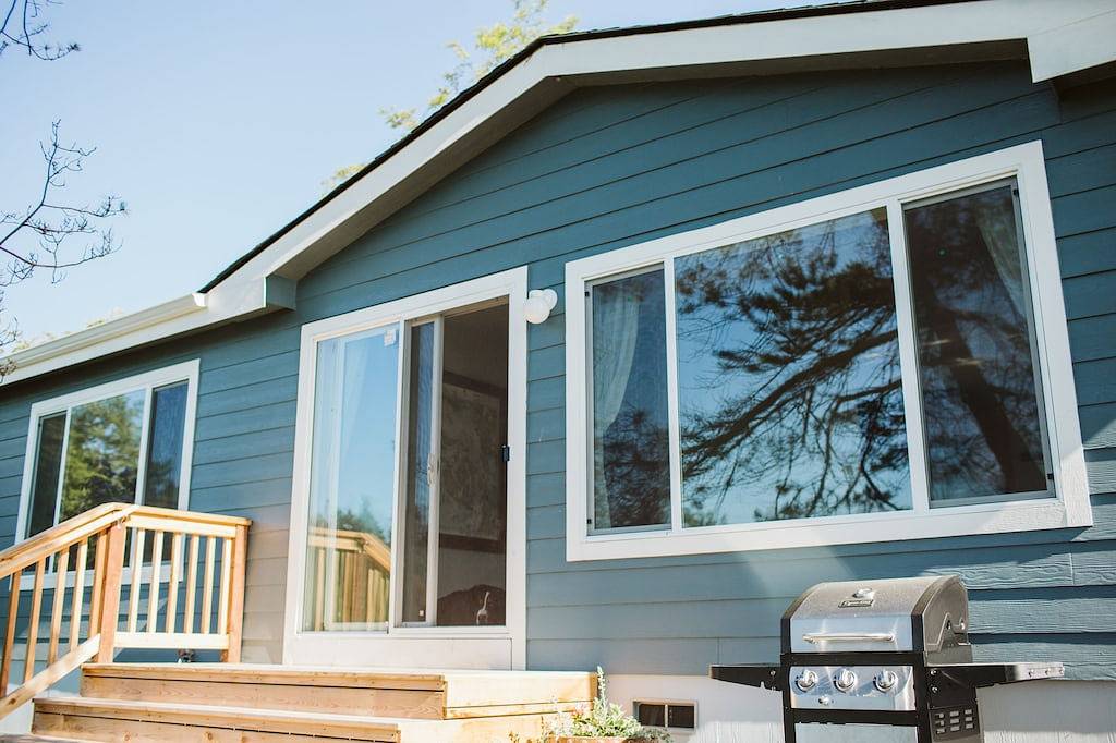 Einzigartiges Strandhaus am Wasser, brandneu, 1,6 km von Downtown Friday Harbor entfernt in San Juan Island