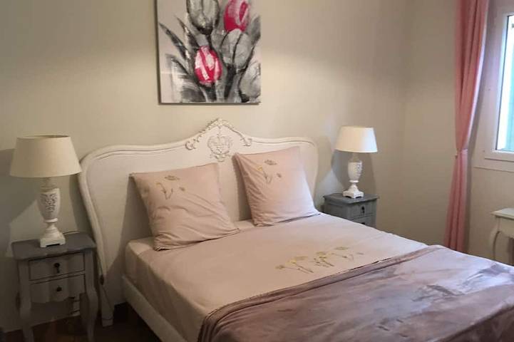 Location de vacances pour 8 personnes, avec terrasse et jardin à Pourrières - 3