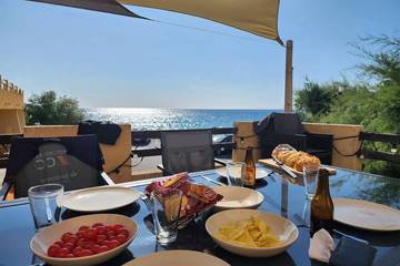 Location de vacances pour 12 personnes, avec balcon ainsi que jacuzzi et jardin à Olmeta-di-Capocorso