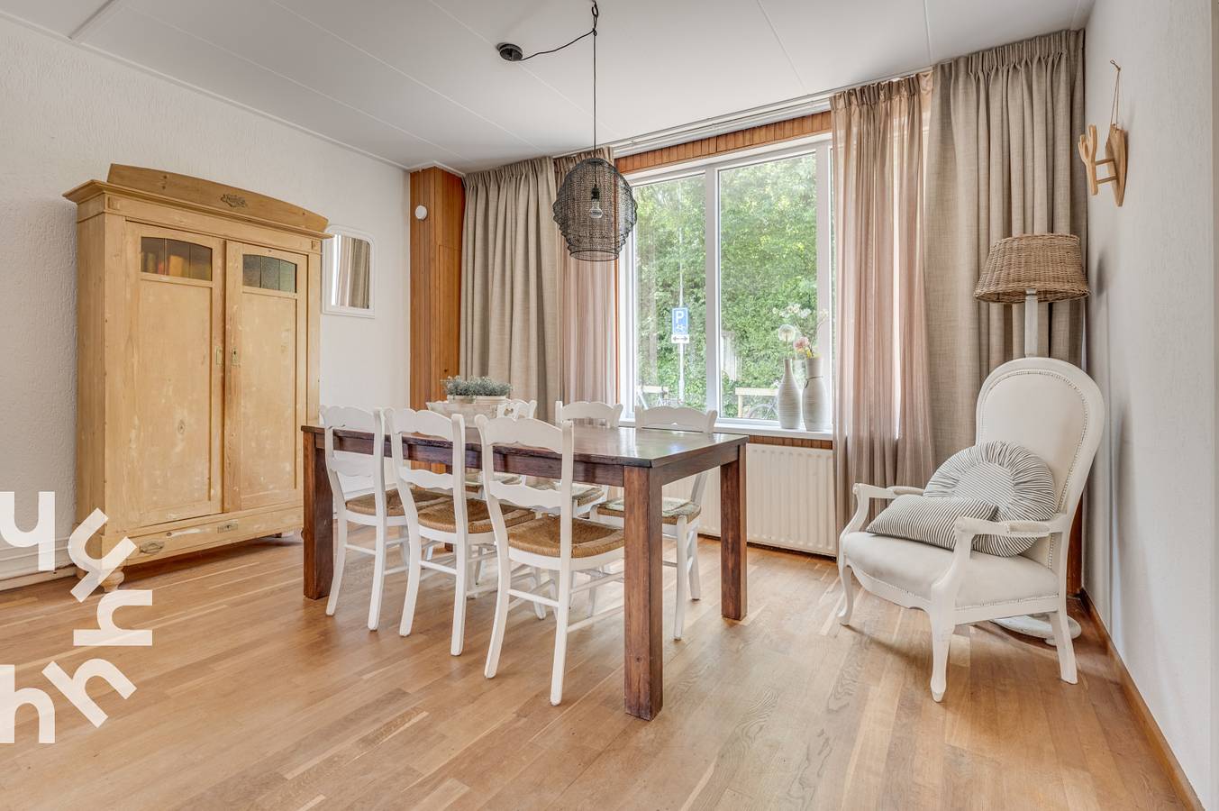 Sfeervol 6-persoons vakantiehuis in Zoutelande op 10 meter van het strand. in Zoutelande, Walcheren