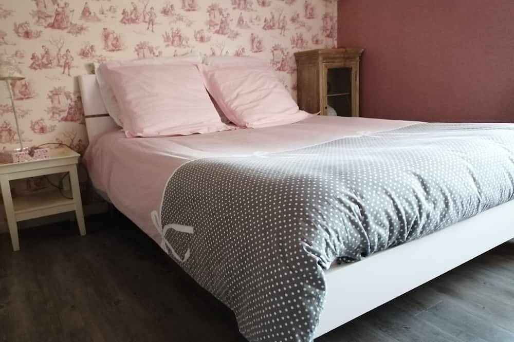 Gîte 10 lits, 5 chambres, 5 sdb, wc privés in Croutoy, Oise