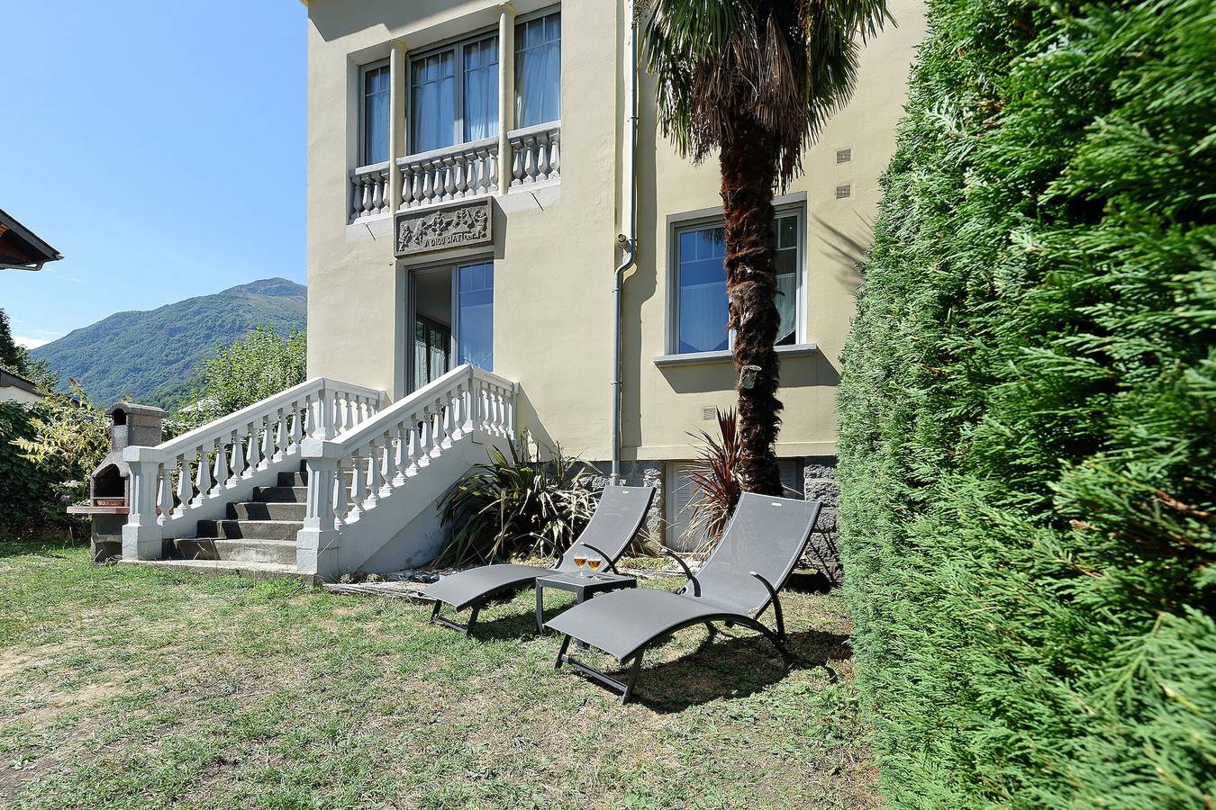 Apartamento entero, Apartamento « Gîte de l'isard »: vistas a la montaña, jardín privado y Wi-Fi in Pierrefitte-Nestalas, Parque nacional de los Pirineos