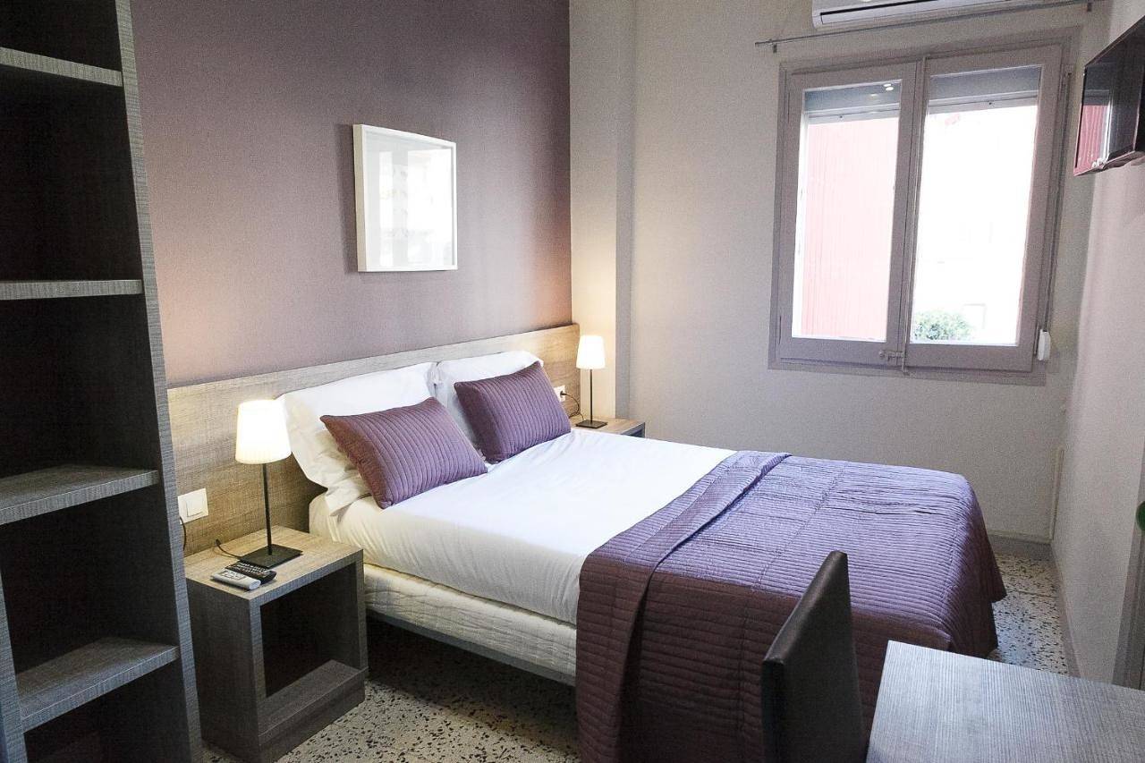 Hostal Fonda Montserrat in Cambrils, Costa Dorada
