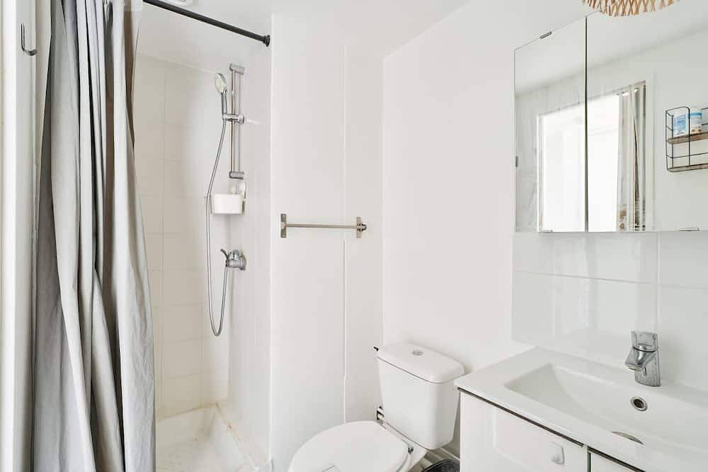 Entire apartment, Superb Studio at La Défense near Paris in Puteaux, Hauts-de-Seine