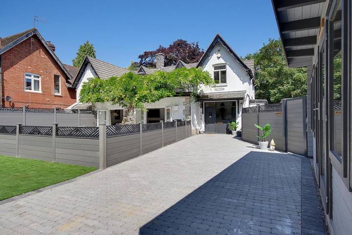 Holiday rental for 4 people, with garden and sauna as well as view in Boscombe