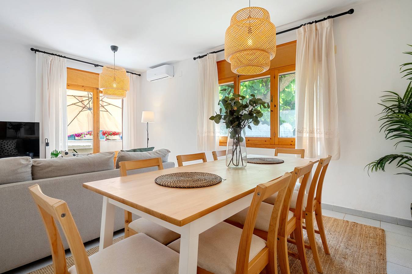 Casa de vacaciones 'Casa Ramón' con piscina compartida, Wi-Fi y aire acondicionado in Montroig, Costa Dorada