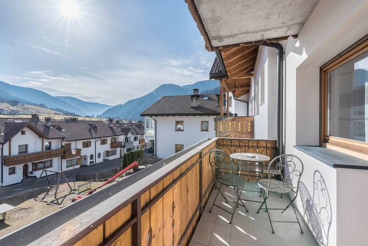 Ferienwohnung für 6 Personen, mit Balkon und Sauna sowie Whirlpool