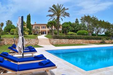 Villa in Manacor, Mallorcas Küste für 16 