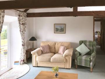 Glamping for 4 People in Carmarthenshire, South-Wales, Photo 3