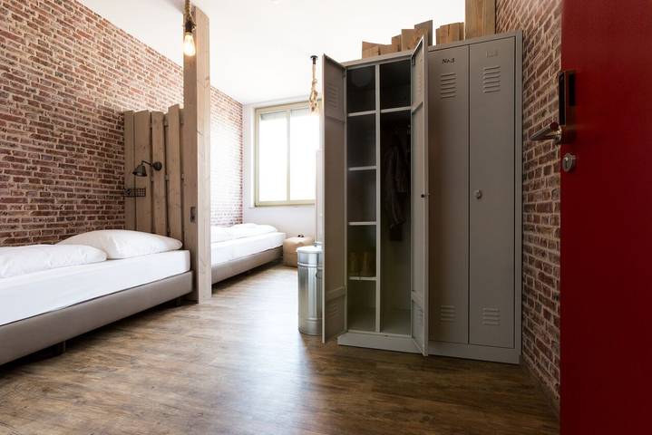Hostel Heimathafen - Bett im Hostel Vierbettzimmer in Lörrach, Südschwarzwald