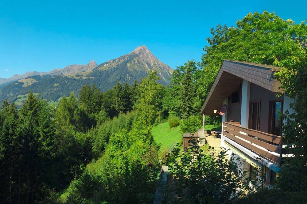 Luxuriöses Chalet mit atemberaubender Aussicht auf das Berner Oberland in Aeschi bei Spiez, Thunersee