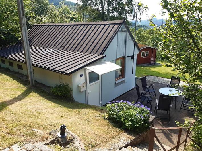 Ferienwohnung für 2 Personen, mit Terrasse und Garten sowie Ausblick in Netphen