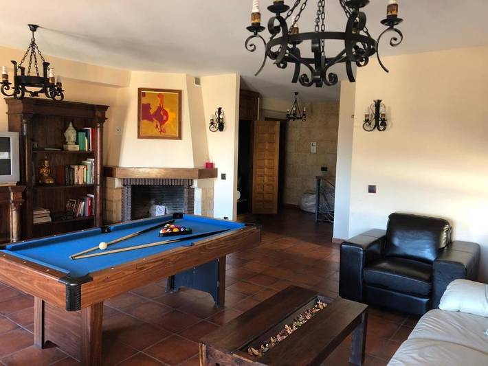 Casa rural para 18 personas, con Balcón además de Terraza y Vistas en Horche