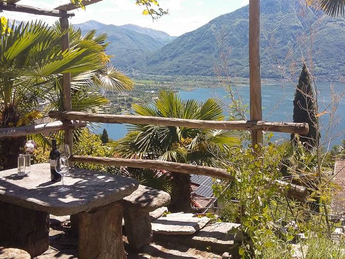 Ferienhaus für 4 Personen, mit Balkon und Terrasse sowie Garten und Seeblick in der Schweiz - 4