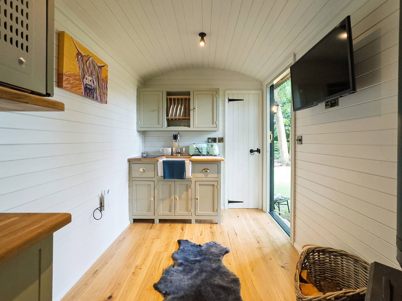 Ganze Wohnung, Rose Hut Hideaway - Uk50233 in Surrey