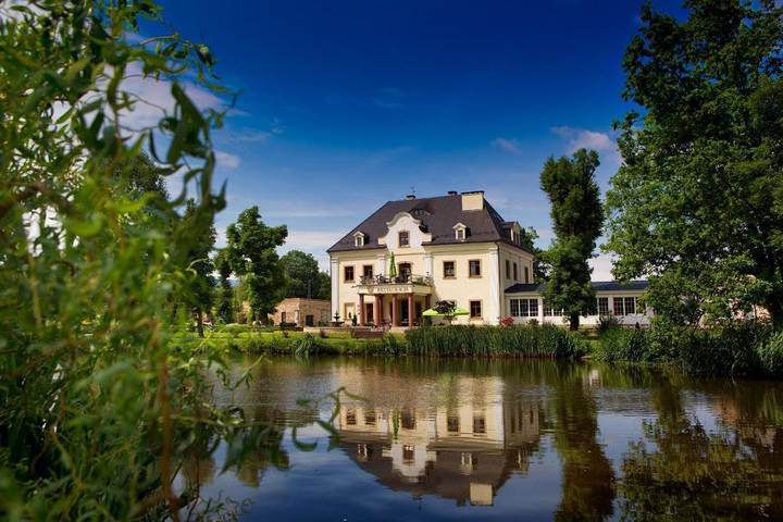 Ferienhaus für 3 Personen, mit Terrasse und Garten
