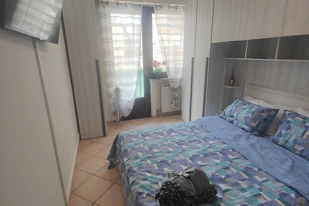 Cozy one-bedroom apartment in the heart of Cuneo perfect for any business. in Cuneo, Provincia de Cuneo