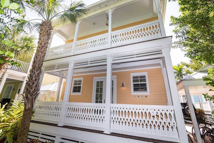 Ferienhaus für 6 Personen, mit Garten und Balkon sowie Pool - 1