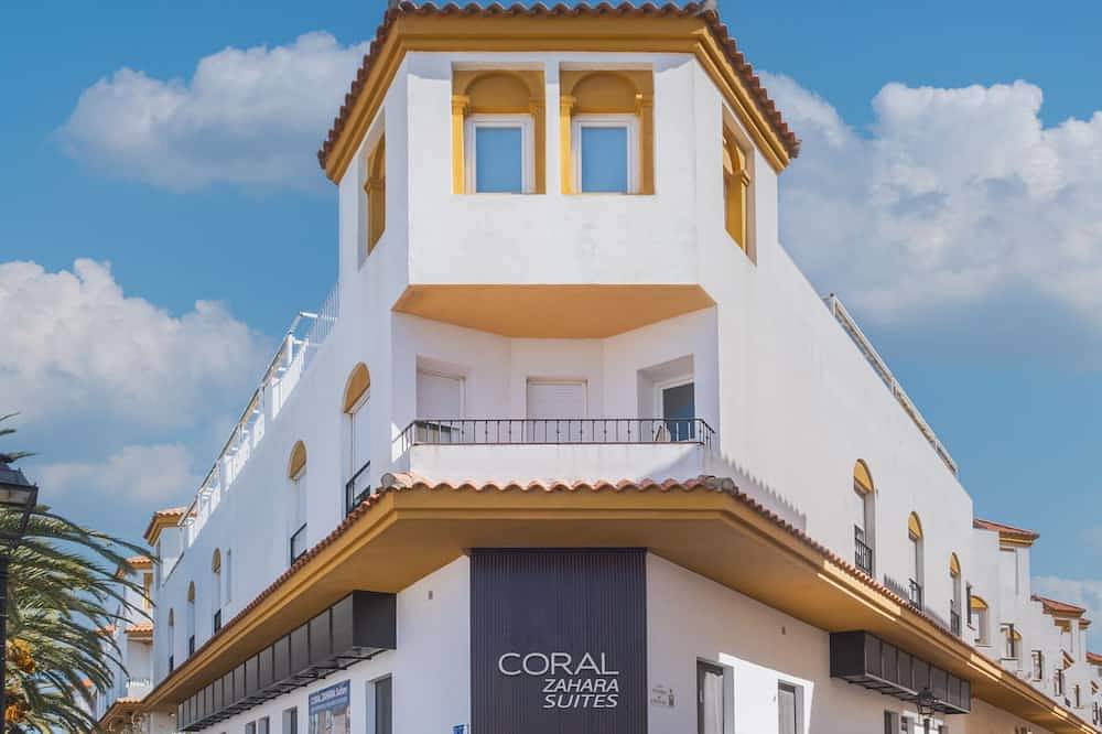 Apartamento entero, Estudio Cuadruple - Coral Zahara Suites by Cadiz4Rentals in Playa Zahara de los Atunes, Barbate