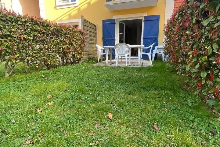 Gîte pour 6 personnes, avec jardin et piscine dans le Calvados