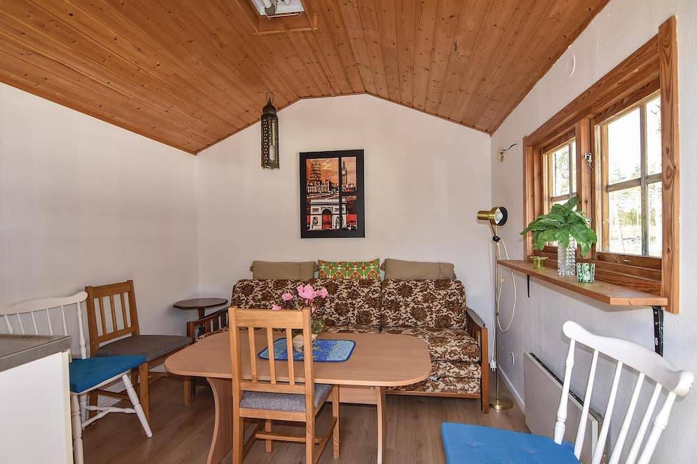 2 bedroom awesome home in Hammarö in Hammarö, Vänern