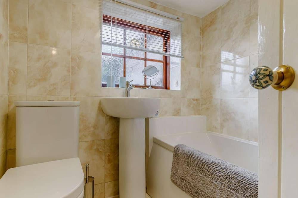 2 Bed in Ashford In The Water in Ashford in the Water, Derbyshire