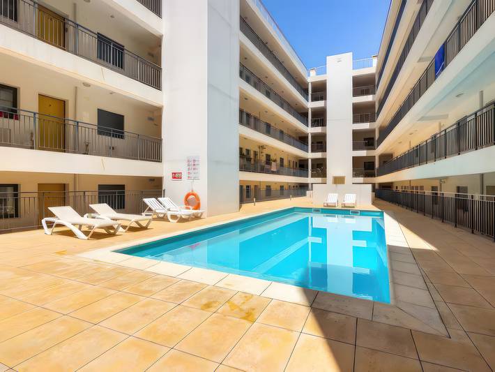 Ferienwohnung für 5 Personen, mit Kinderpool und Garten in Olhão