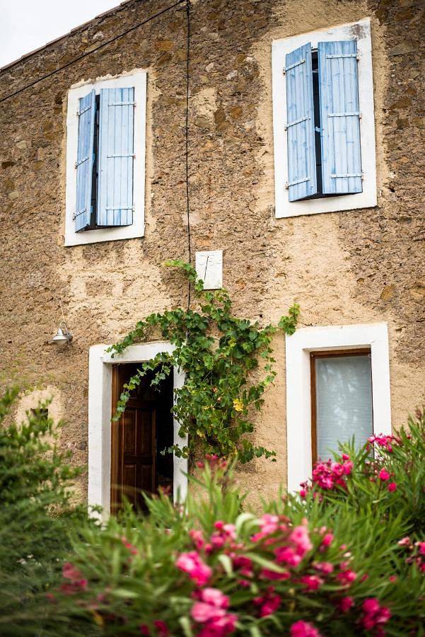 Location de vacances pour 2 personnes, avec jardin et piscine à Gabian - 2